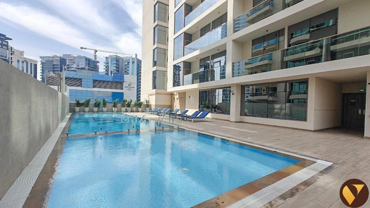 Vogue Brand-new, Canal View From The Bedroom And Huge Balcony, Business Bay Apartment