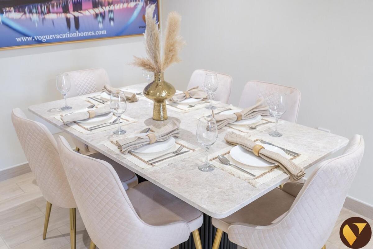 Vogue Brand-new, Canal View From The Bedroom And Huge Balcony, Business Bay * Dubai