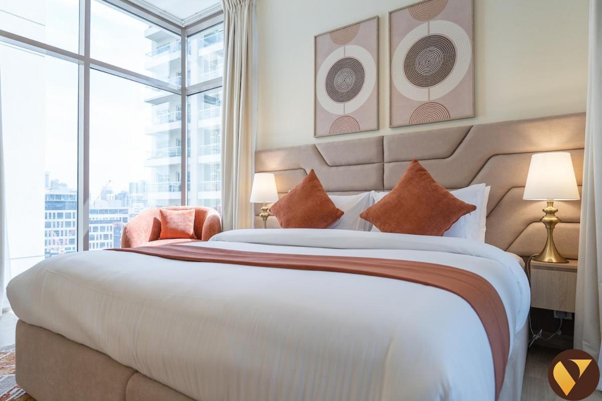 Vogue Brand-new, Canal View From The Bedroom And Huge Balcony, Business Bay *