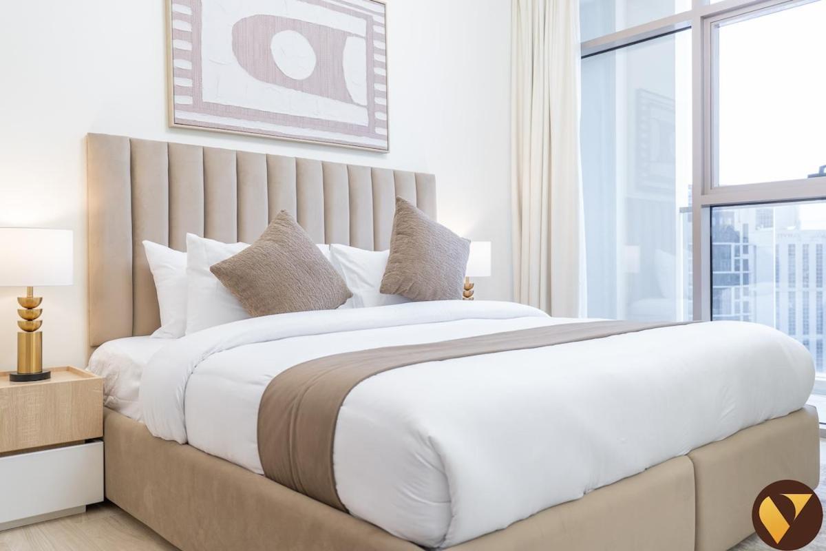 Apartment Vogue Brand-new, Canal View From The Bedroom And Huge Balcony, Business Bay