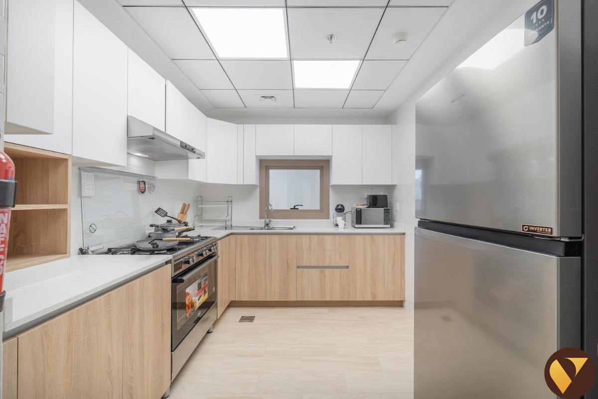 Vogue Brand-new, Canal View From The Bedroom And Huge Balcony, Business Bay