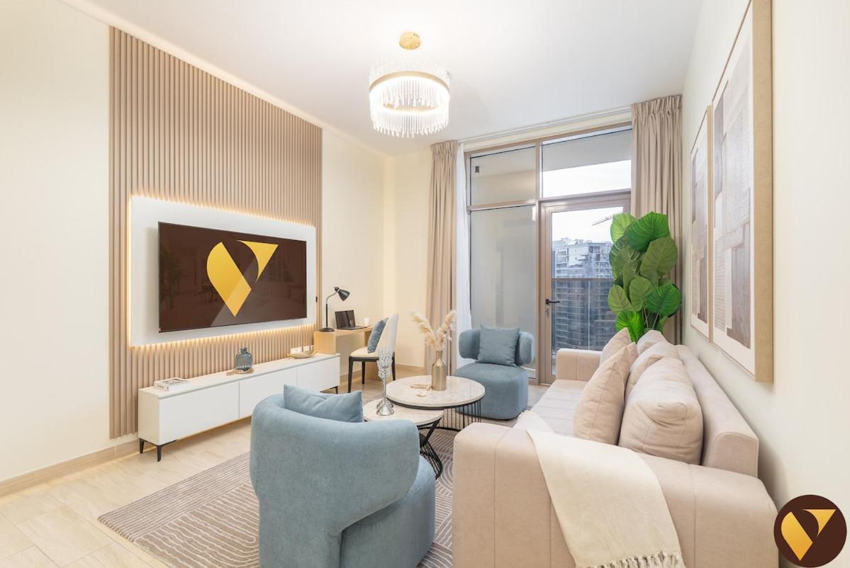 Vogue Brand-new, Canal View From The Bedroom And Huge Balcony, Business Bay Apartment *
