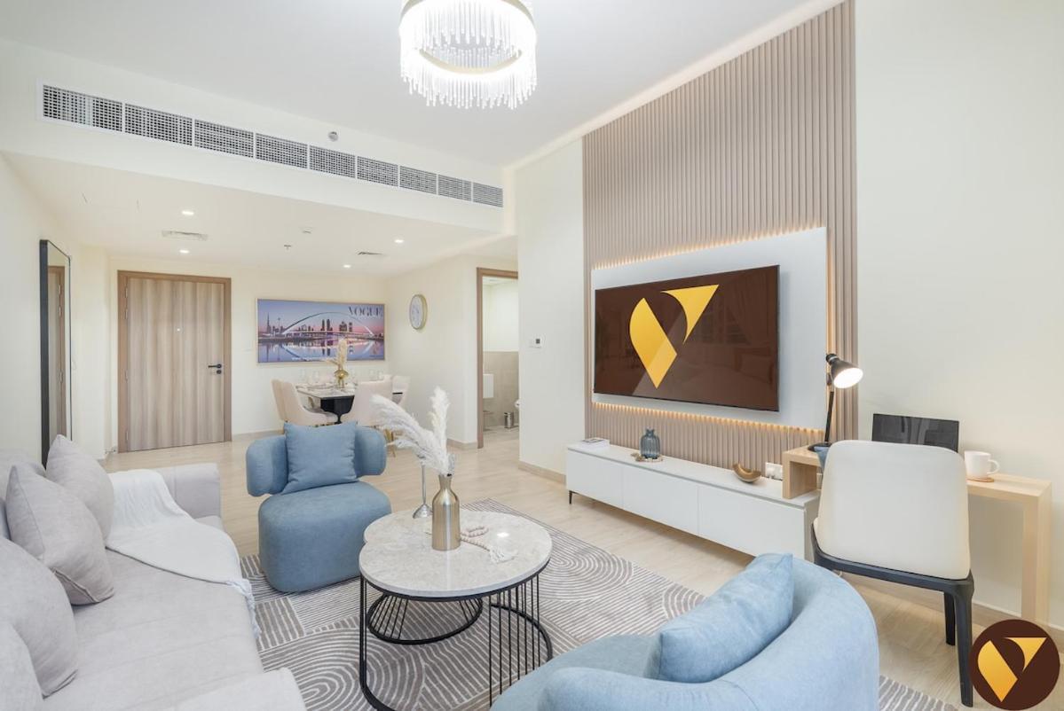 Vogue Brand-new, Canal View From The Bedroom And Huge Balcony, Business Bay Apartment Dubai