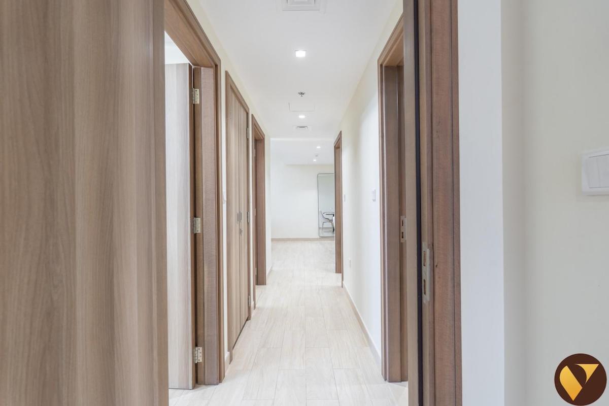 Vogue Brand-new, Canal View From The Bedroom And Huge Balcony, Business Bay *