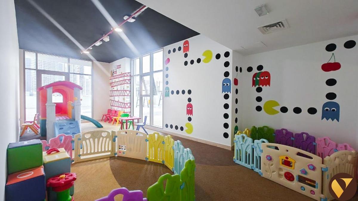 Apartment Vogue Brand-new, Canal View From The Bedroom And Huge Balcony, Business Bay Dubai